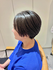 ショートボブ
