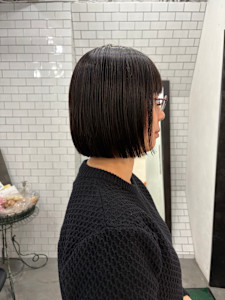 髪質改善ストレートで若見えボブへ 大人の艶感ストレート