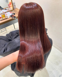 チェリーレッド