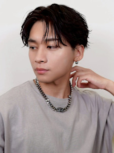 メンズカット×センターパート×ナチュラルパーマ