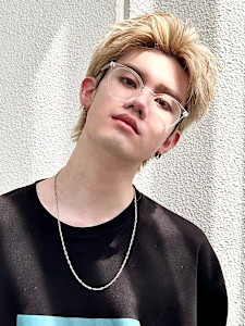 ハイトーンスパイキーショート【福岡/天神/くせ毛カット】