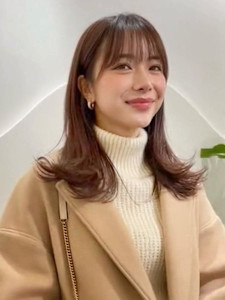 ブラウンカラー