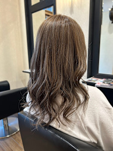 マロンベージュ