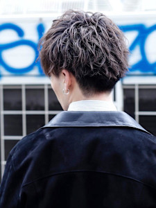 癖毛パーマで魅せる【刈り上げマッシュ】 - LIPPS hair 立川【リップスヘアー】掲載