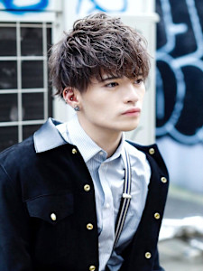 癖毛パーマで魅せる【刈り上げマッシュ】 - LIPPS hair 大宮【リップスヘアー】掲載