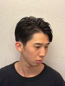 ツーブロックかきあげスタイル