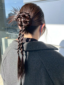結婚式 ヘアセット カチモリ ロープ編みアレンジ タイトヘア