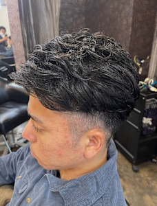 【世代を選ばず人気】清楚感と動きが両立するツイストスパイラル