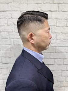 スキンフェードクラシカルサイドパート - グレイスフルバーバー プラチナム掲載