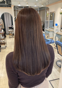 ロング顔周りレイヤースタイル艶髪パープルブラウン