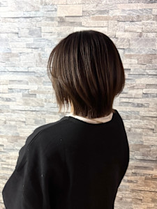 表面にレイヤーを入れて柔らかく動く質感をプラスしたナチュラル