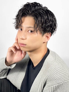 無造作クラウドマッシュ × ツヤ系パーマスタイル - ヒロ銀座ヘアーサロン銀座一丁目店掲載