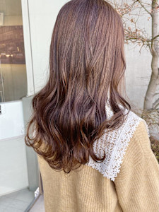 ほんのりパープルの効いたベージュカラー