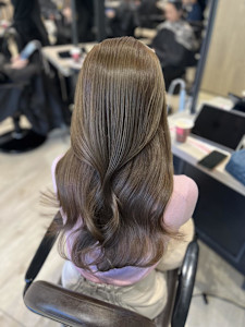 Mako ヘーゼルベージュ 透明感カラー ブリーチなし 銀座