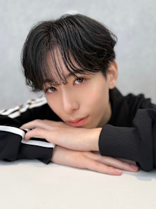 Men’s salon Zina 天神×スタイル - Men’s salon Zina 天神 ［メンズカット/眉毛/韓国/パーマ］【メンズサロンジーナ】掲載