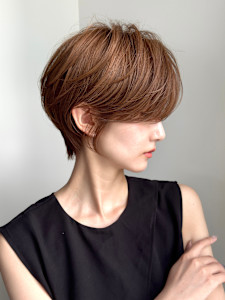 前下がりショート・ボブ/絶壁解消/前髪あり/40代/30代 - INCEPTION  GINZA 銀座掲載