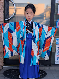 既成概念を打ち破るド派手で粋なツーブロック×水玉のモダン