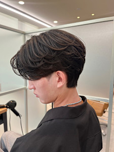 センターパート【福岡／大名／メンズサロン】