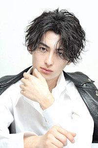 色気ヘア　ツイスパ - LIPPS hair 横浜【リップスヘアー】掲載