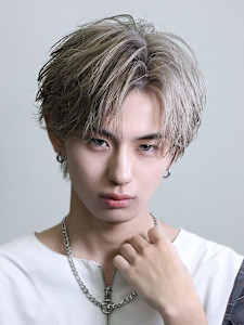 シルバーフェザー - LIPPS hair 梅田【リップスヘアー】掲載