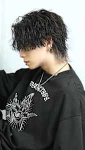 ブリーチカラー　センターパートウルフ - LIPPS hair 自由が丘【リップスヘアー】掲載