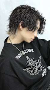 ブリーチカラー　センターパートウルフ - LIPPS hair 池袋【リップスヘアー】掲載