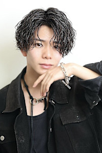 色気センターパート - LIPPS hair 自由が丘【リップスヘアー】掲載