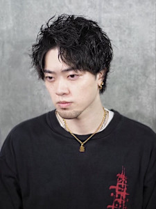 ツイストアップバング