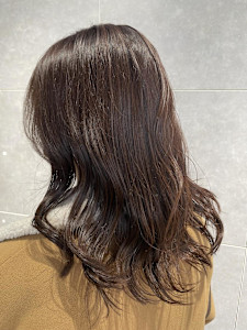 ミディアム/ラベージュ/透明感