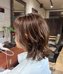 レイヤーでつくる軽やか外ハネミディ