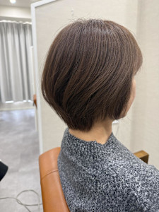 ショートボブ/くびれショート/白髪染め/カラカワユイト