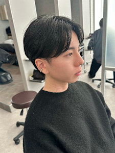 毛流れセンターパート(メンズカット/ダウンパーマ/ナチュラル - Men’s salon Zina 天神 ［メンズカット/眉毛/韓国/パーマ］【メンズサロンジーナ】掲載