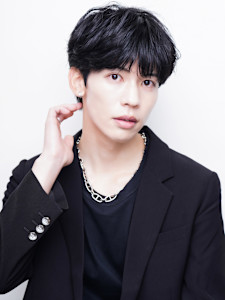 マッシュショート 眉毛カット 韓国ヘア 20代 メンズカット