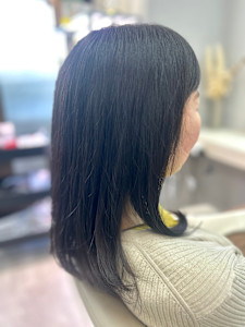 軽めのミディアムレイヤースタイル♪