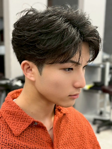 Men’s salon Zina 天神×スタイル