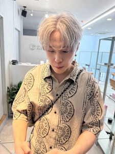 Men’s salon Zina 天神×スタイル