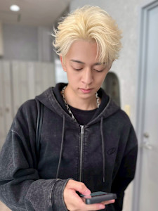 Men’s salon Zina 天神×スタイル