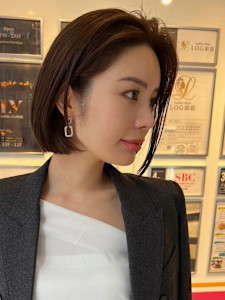 #切りっぱなしボブ #前下りボブ #透明感カラー #白髪染め