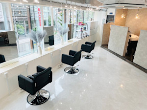 marshu 梅田【マーシュウメダ】(マーシュウメダ)