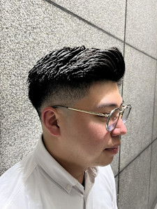 銀座　理容室　アイロンパーマ　スキンフェード