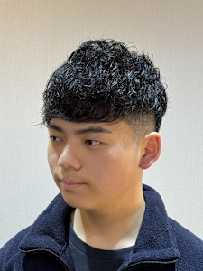 スパインカール風ヘア