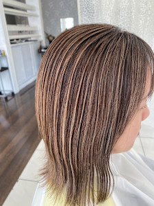 白髪ぼかし - hair salon Rin 樽味掲載