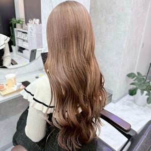 ブラウンベージュ