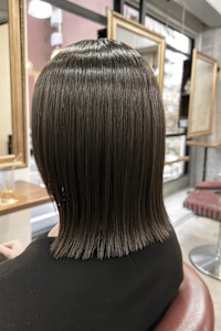 ミディアムグレージュカラー - Lourdes hair design掲載