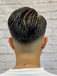 フェードカット