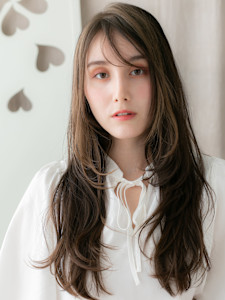 ミストバングバタフライカット顔周りレイヤーロング20代30代