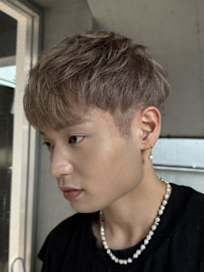 メンズ　ショート　ハイトーン　メンズバレイヤージュ - ARCANA 明治神宮前 表参道 原宿掲載