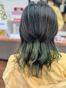 透明感と個性が揺らめく、大人のためのクラゲウルフ。 - リリー美容室掲載