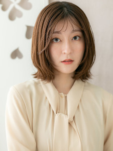 グレーブラウン大人美人くびれヘアウルフボブディ30代40代 - COVER HAIR & SPA bliss【カバーヘア アンド スパ ブリス】浦和/浦和西口店掲載