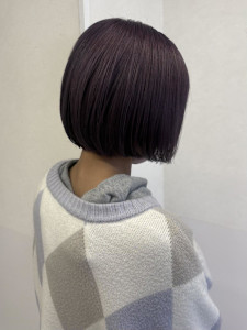 毛先が纏まる切りっぱなしボブ×ラベンダーピンク